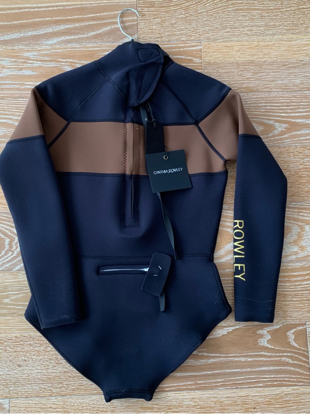 Cynthia Rowley Black and Brown Long-Sleeve One-Piece Wetsuit 2mm NWT - Picture 4 of 8
